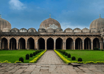 10 of the Most Popular Tourist Destinations